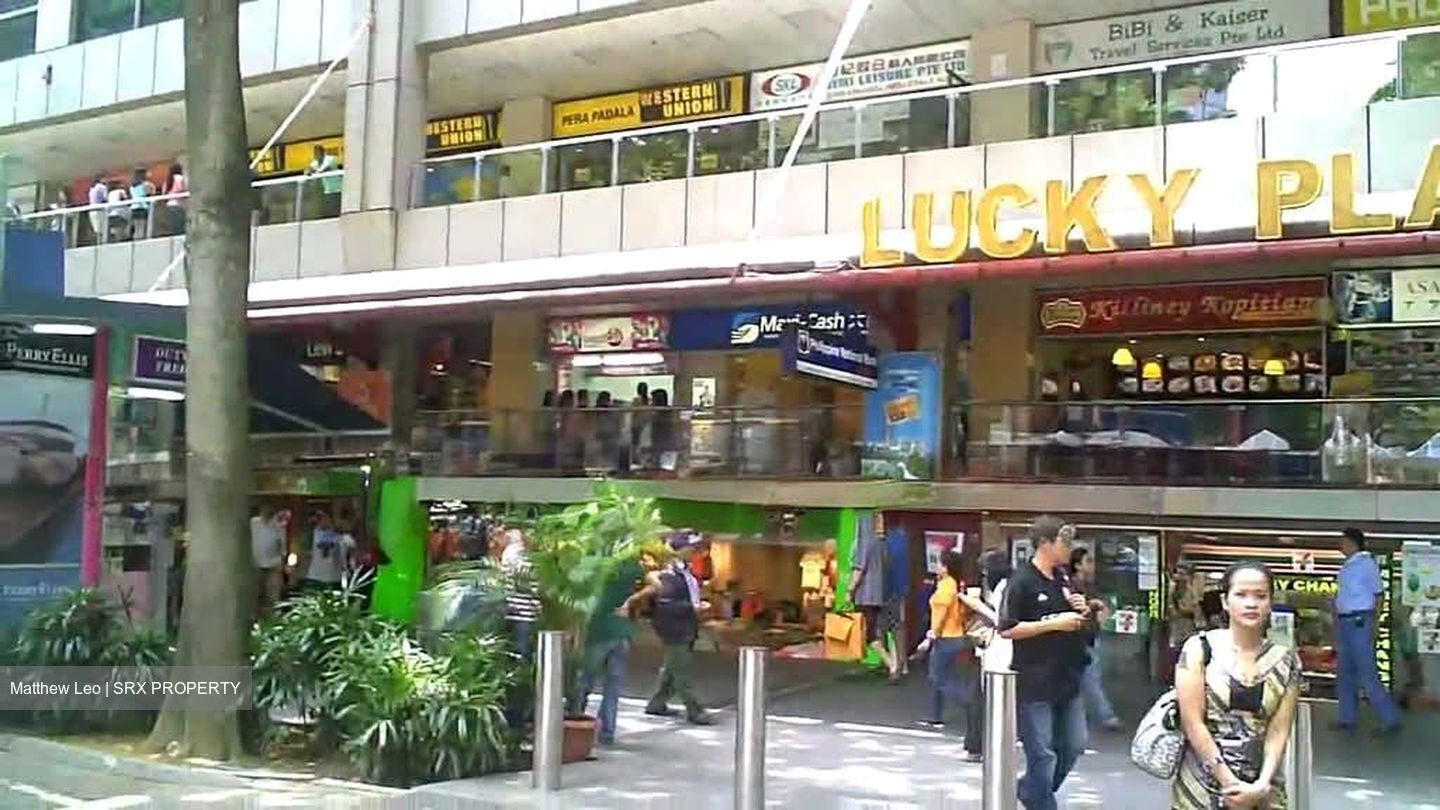 Lucky Plaza (D9), Shop House #619973701